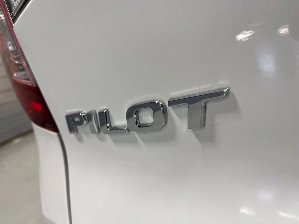 Certified Used 2020 Platinum White Pearl Honda Touring image 43