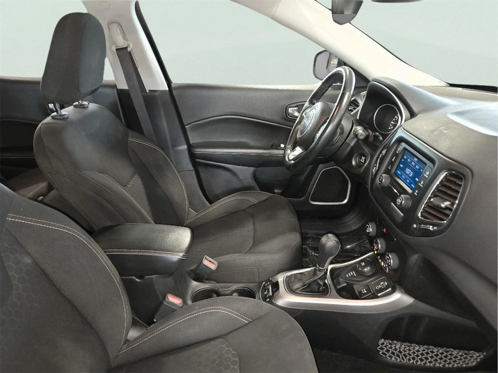 Used 2018 BLACK JEEP SPORT image 49