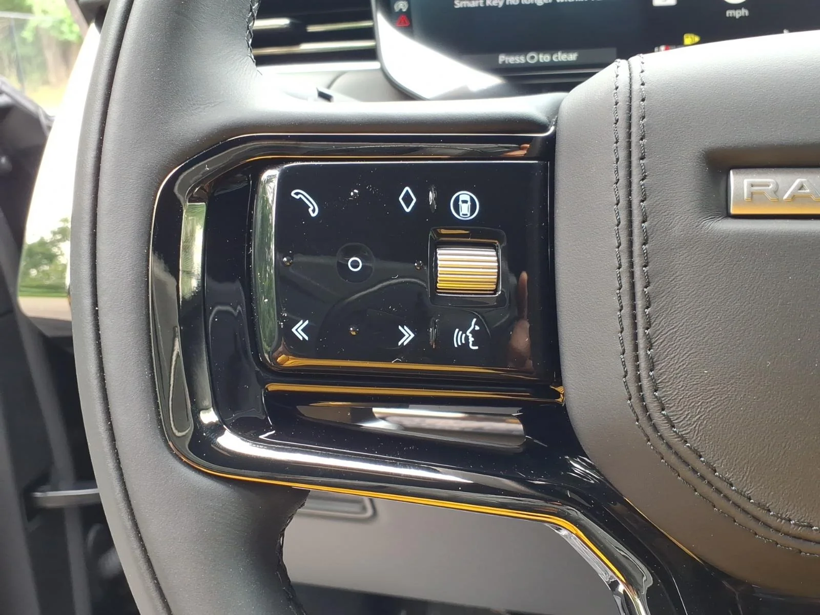 New 2026 Black Land Rover Dynamic SE image 16