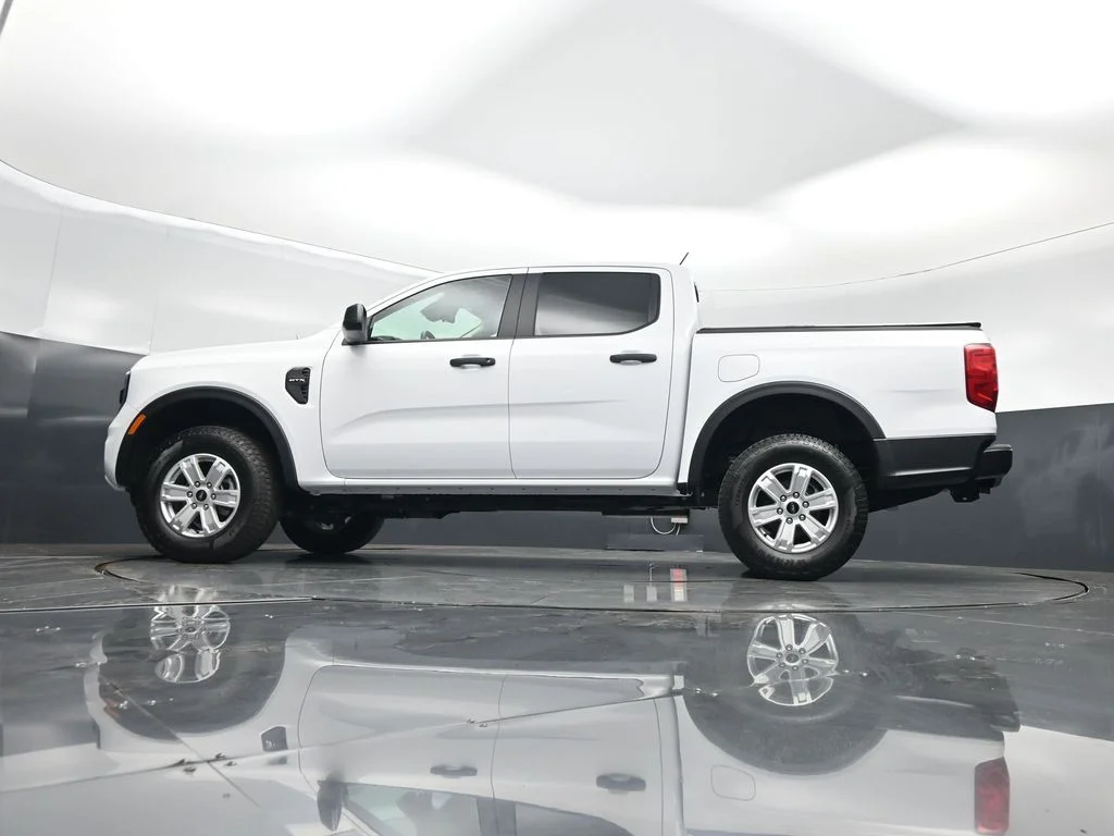 Certified Used 2025 White Ford XL image 7