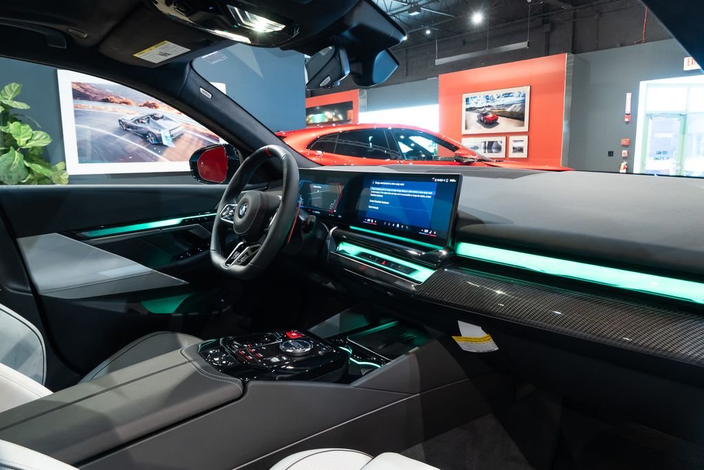 2026 BMW M5 M5 Touring - Photo 43