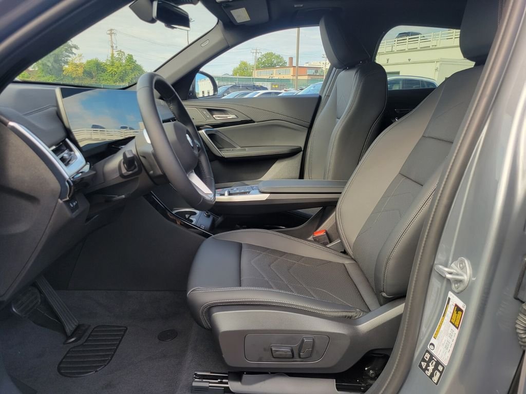 2026 BMW X2 28i - Photo 19