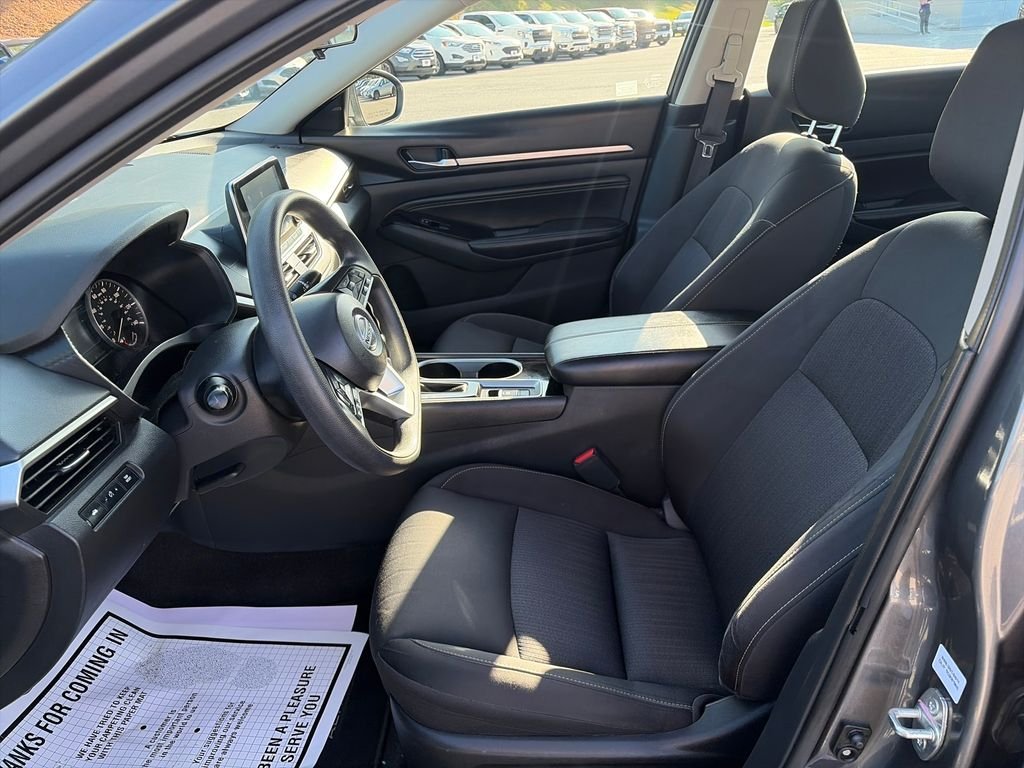 Used 2021 Gun Metallic Nissan 2.5 SV image 10