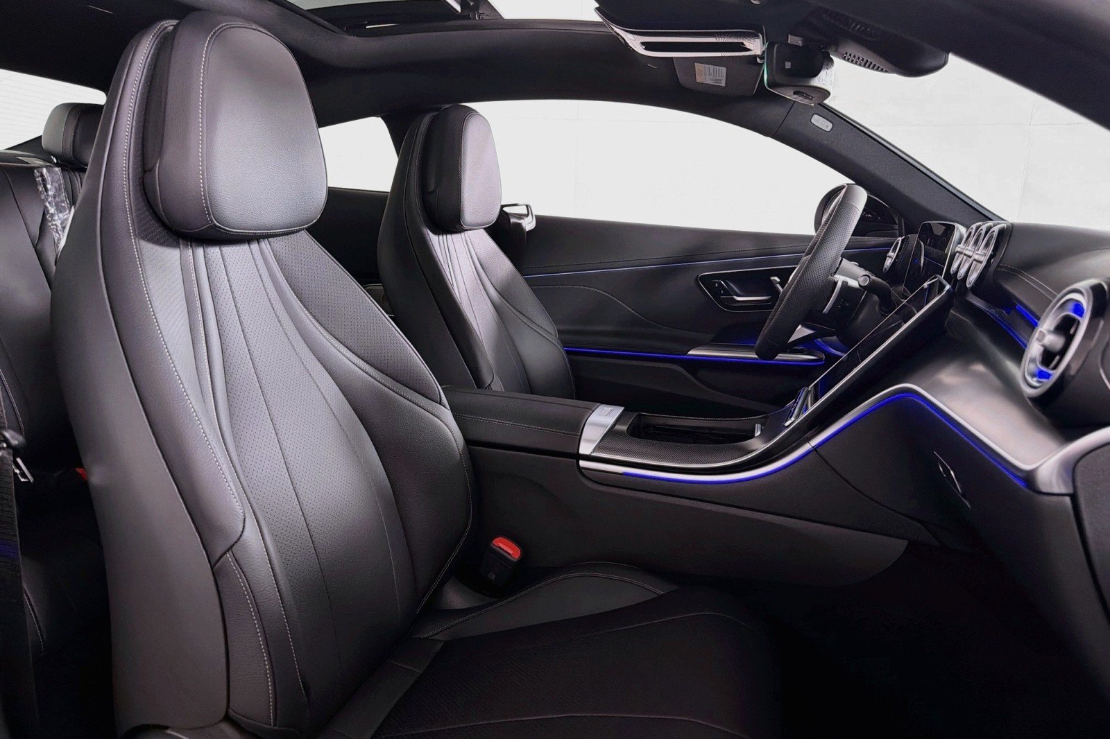 New 2026 MANUFAKTUR Alpine Grey Metallic Mercedes-Benz CLE 300 4MATIC® Coupe image 6