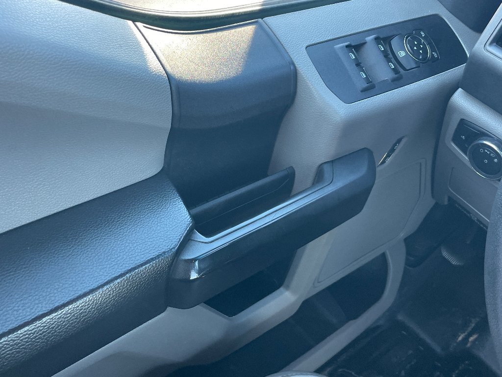 Used 2019 Oxford White Ford XL image 13