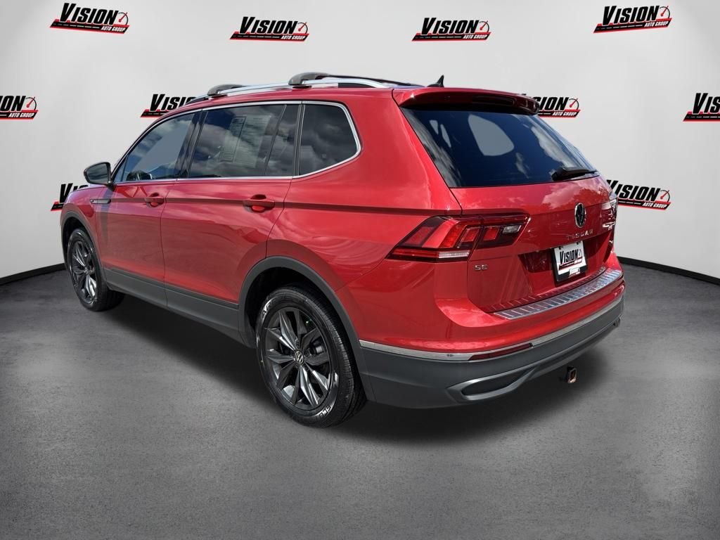 Used 2022  Volkswagen 2.0T SE image 3