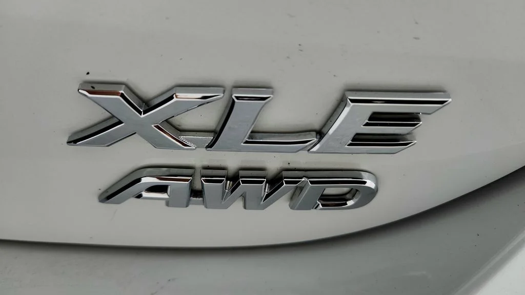 Used 2024 Beige Toyota XLE image 36