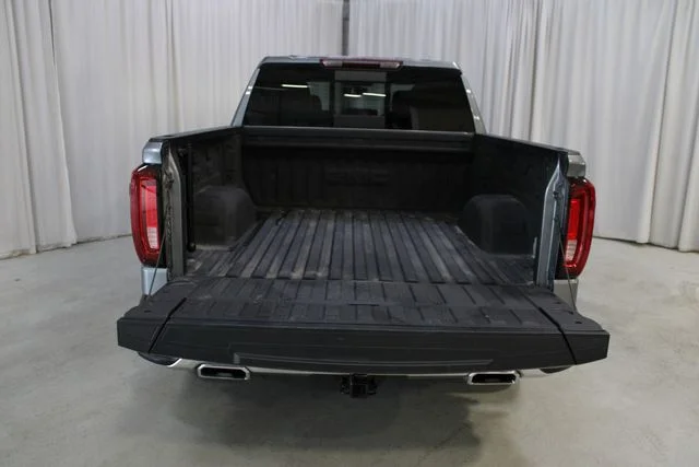 Used 2022 Gray GMC SLT image 33