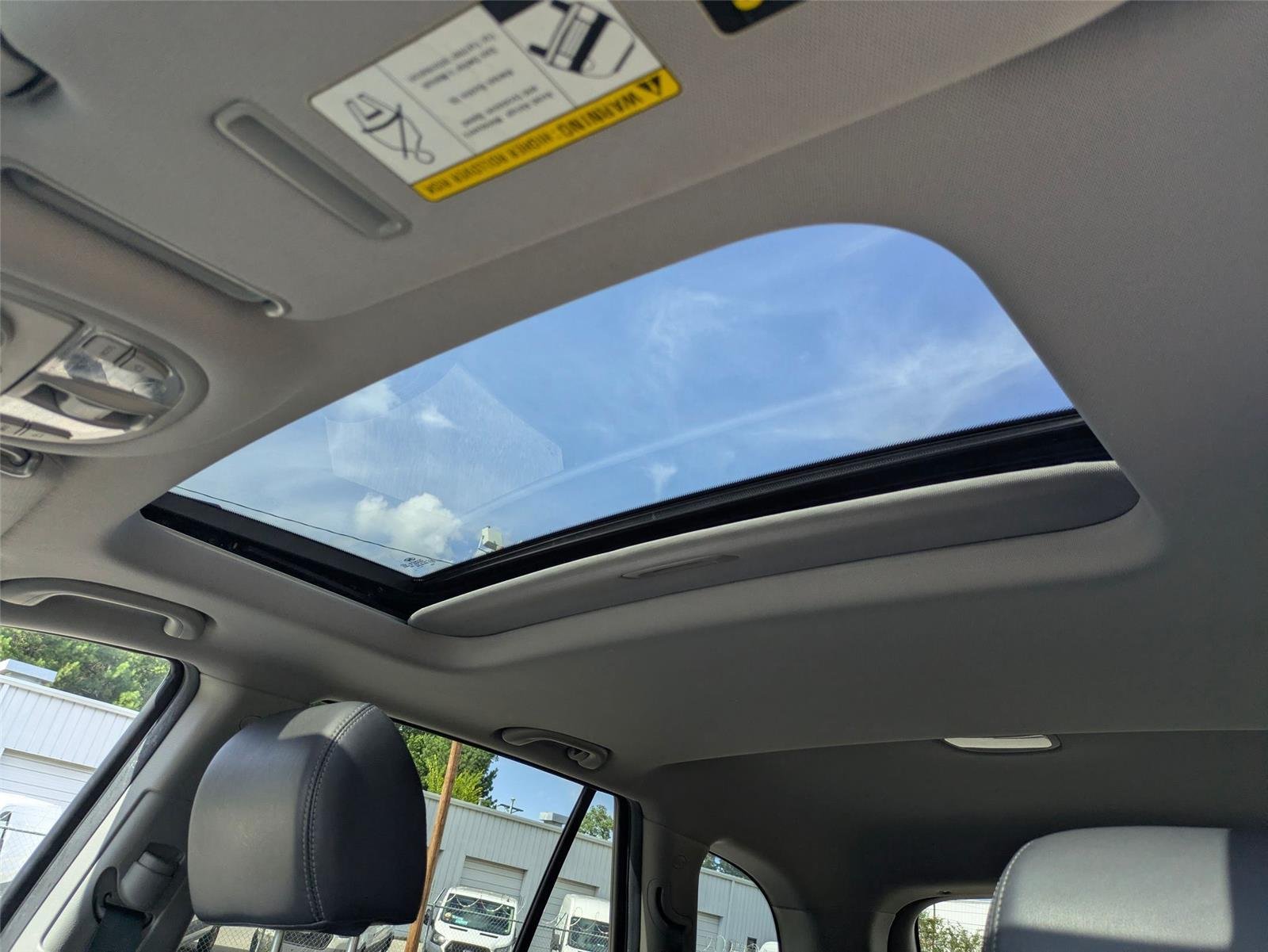 Used 2009 Ebony Black Hyundai Limited image 23