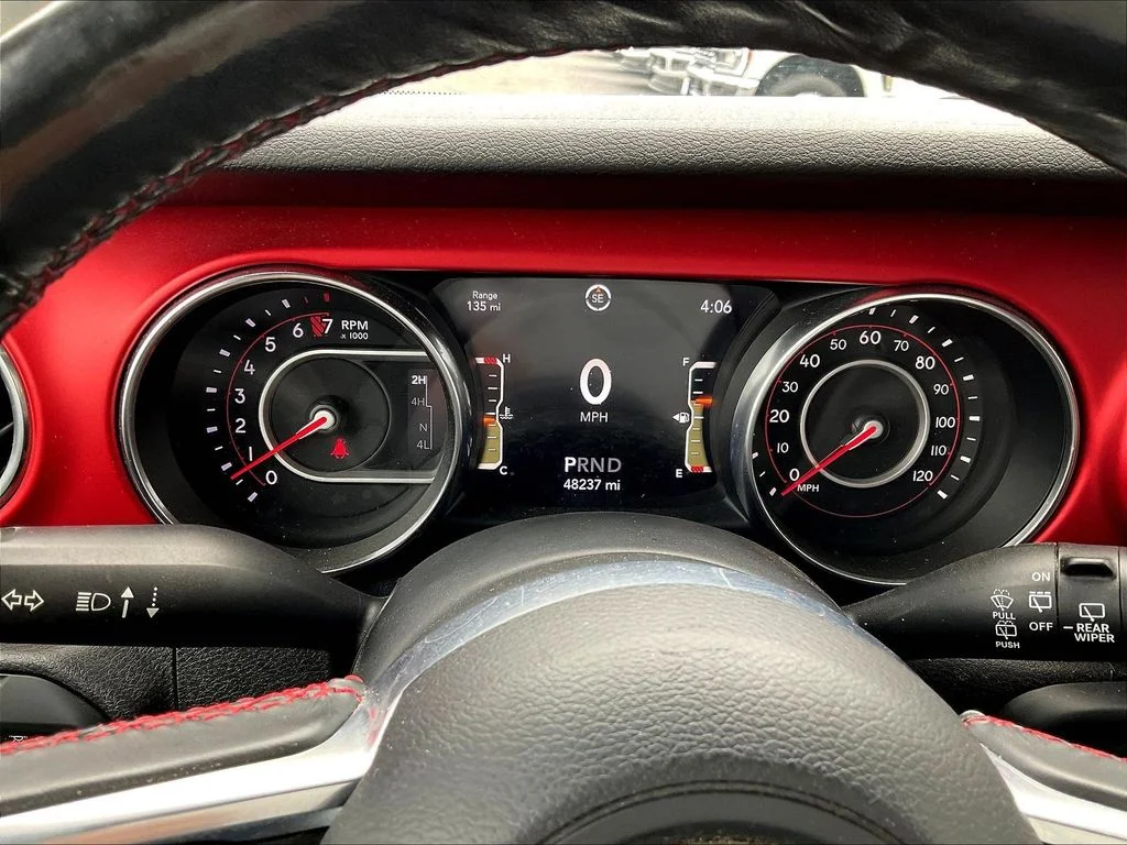 Certified Used 2019 White Jeep Unlimited Rubicon image 13