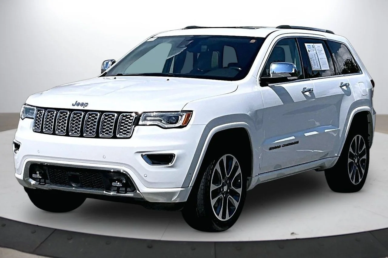 Used 2018 White Jeep Overland image 4