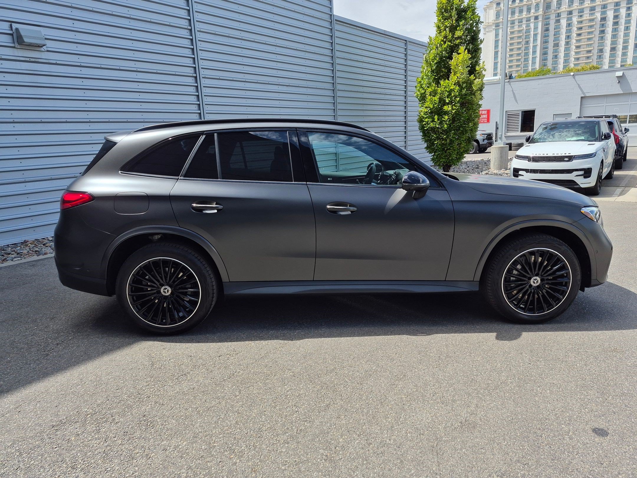 New 2027 MANUFAKTUR exclusive graphite grey magno Mercedes-Benz GLC 300 image 30