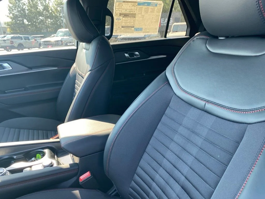New 2026 Vapor Blue Metallic Ford ST-Line image 16