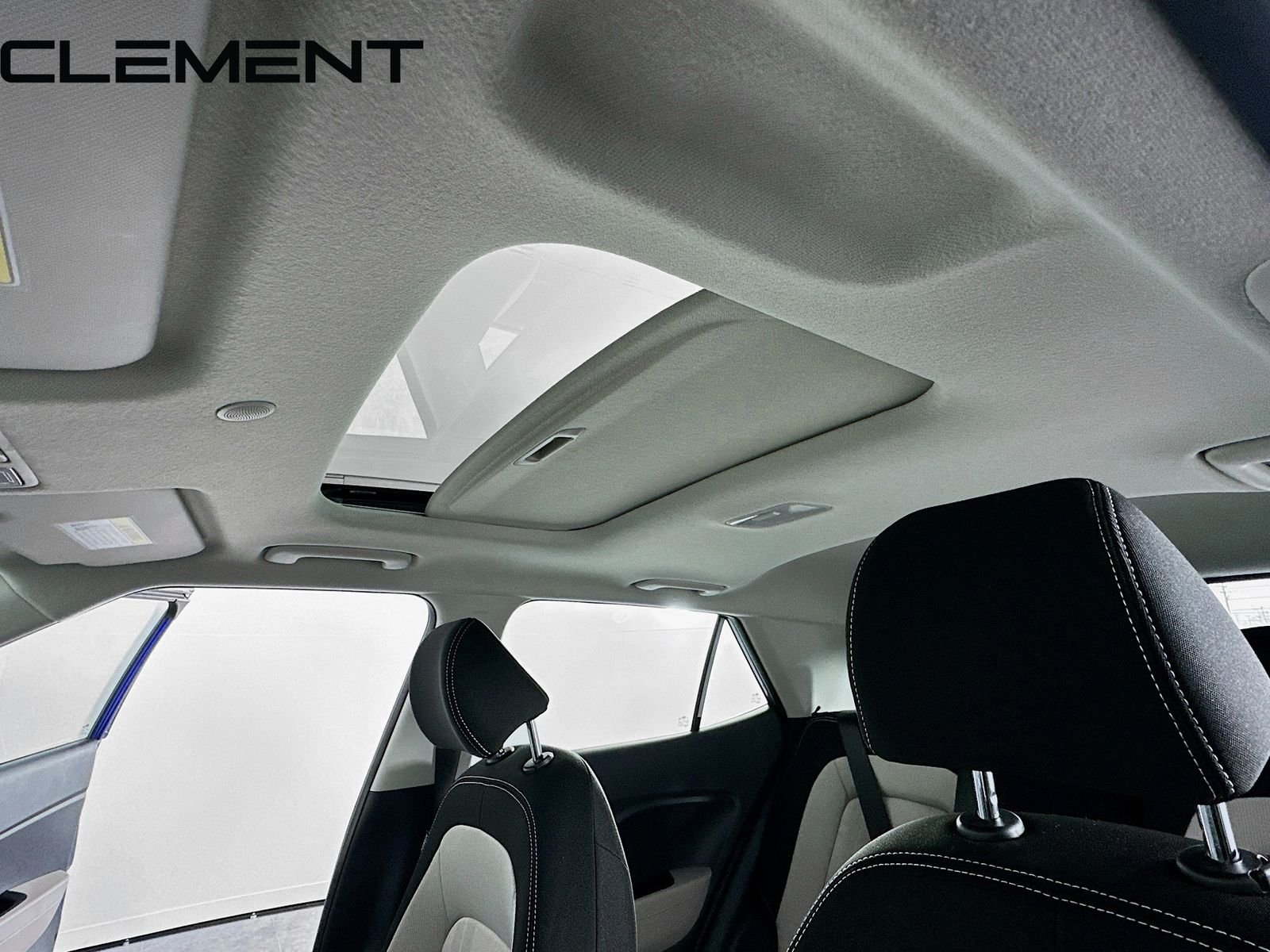 2026 Hyundai Venue SEL - Photo 25