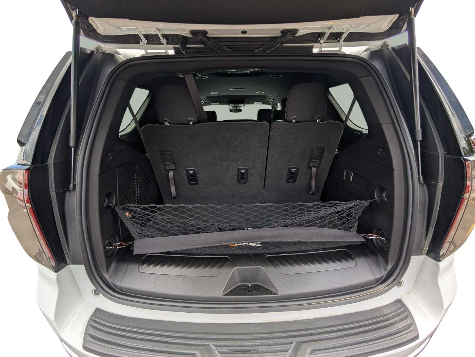Used 2023 Summit White Chevrolet LS image 33