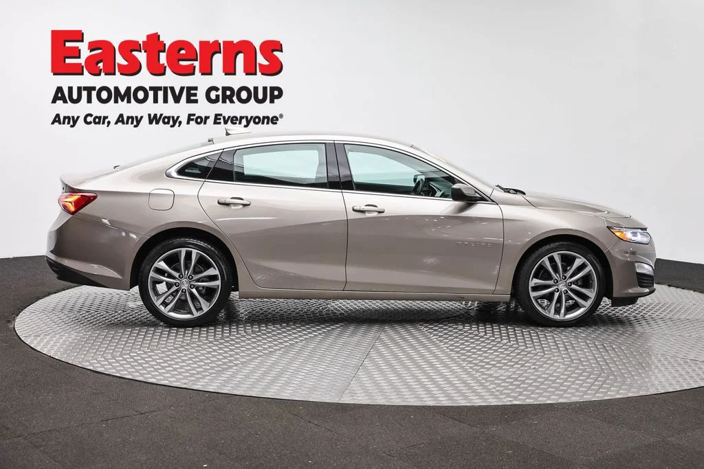 Used 2024 Gray Chevrolet LT image 4