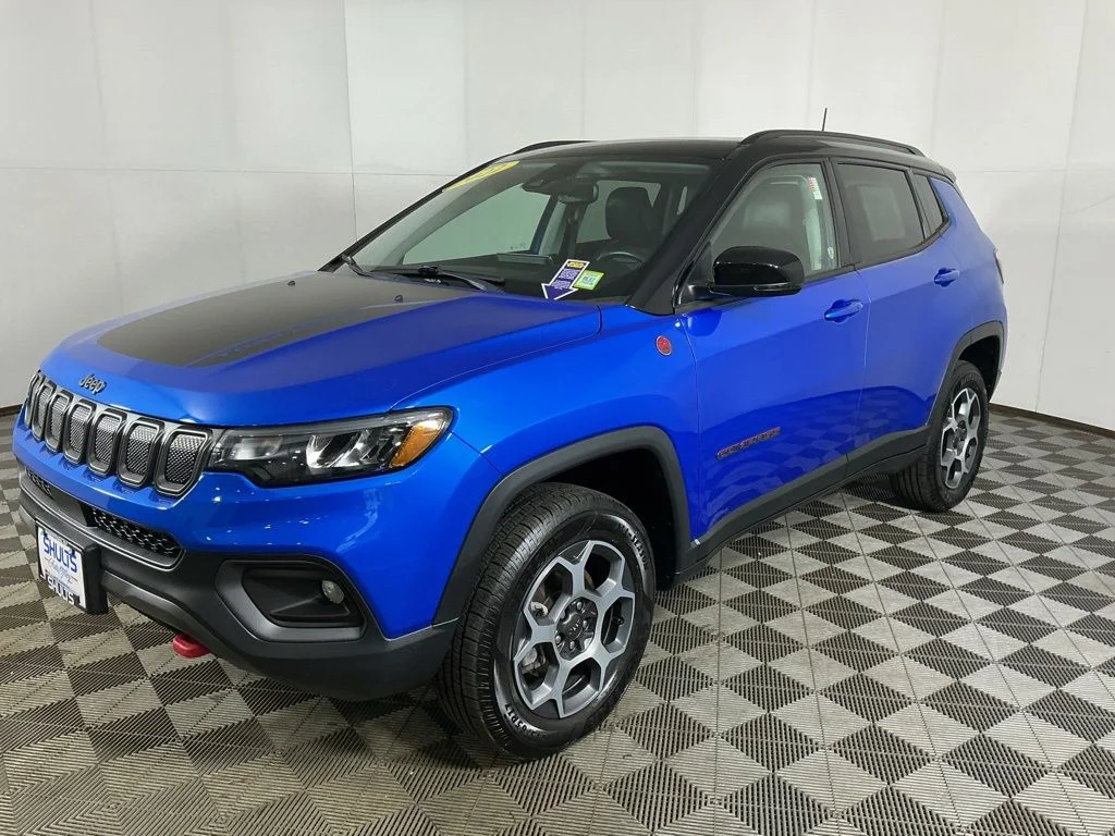 Used 2022 Blue Jeep Trailhawk image 5