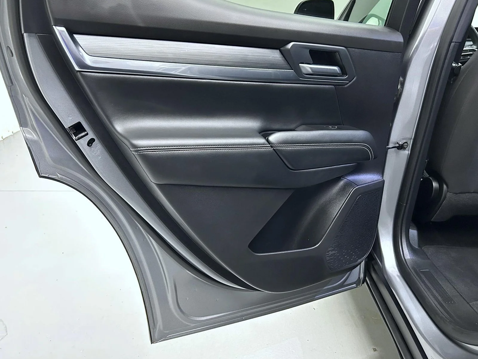 Used 2026 Silver GMC Elevation image 20