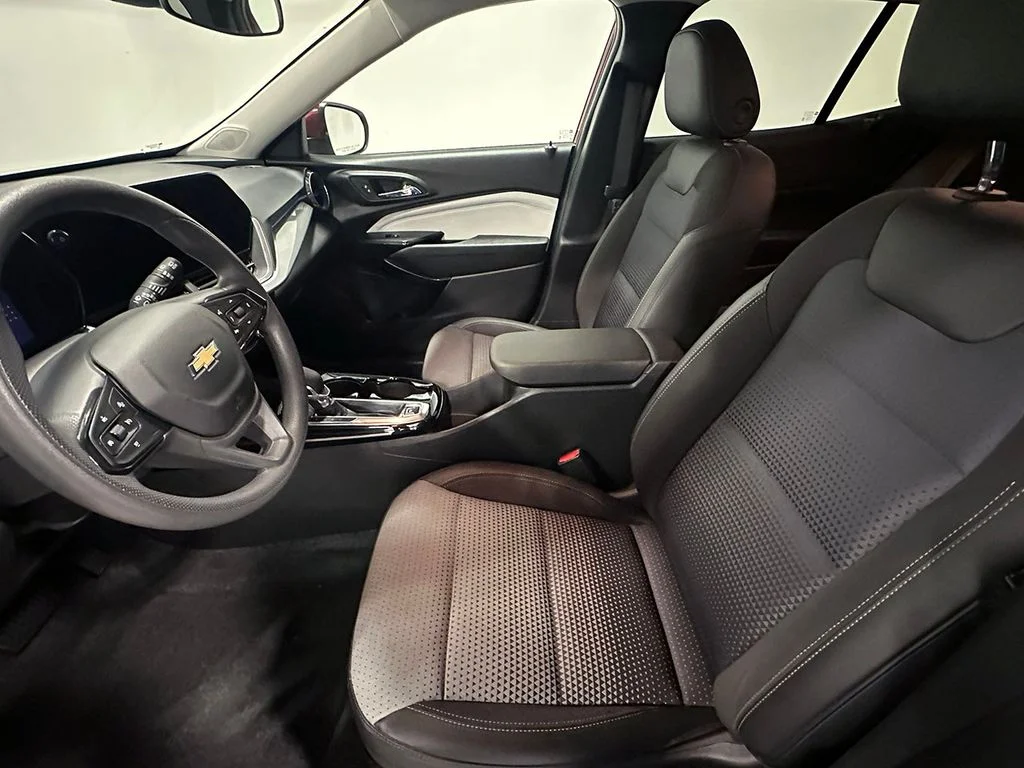 Used 2024 Red Chevrolet LT image 3