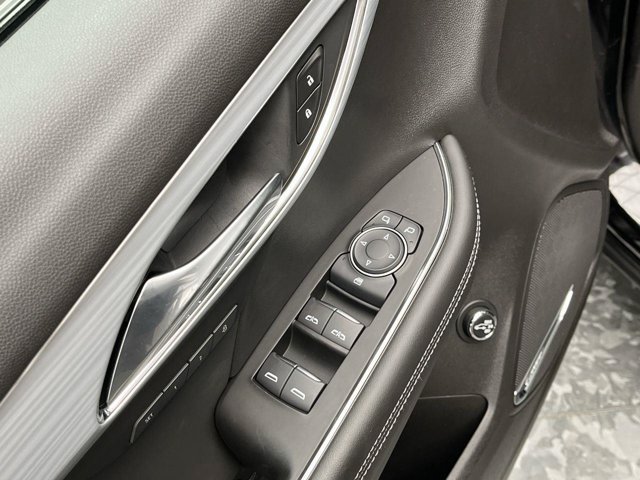 Used 2026 Ebony Twilight Metallic Buick Avenir image 9