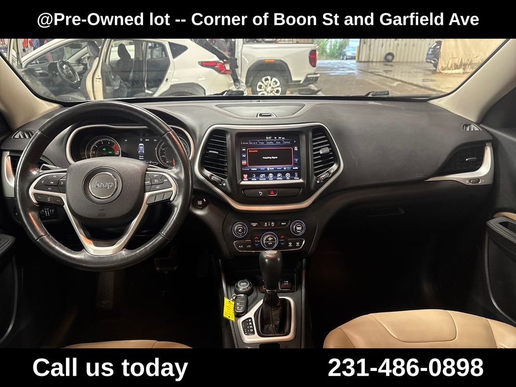 Used 2017 White Jeep Limited image 18
