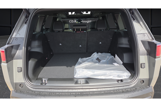 New 2026 Sting-Gray Clearcoat Jeep Limited image 25
