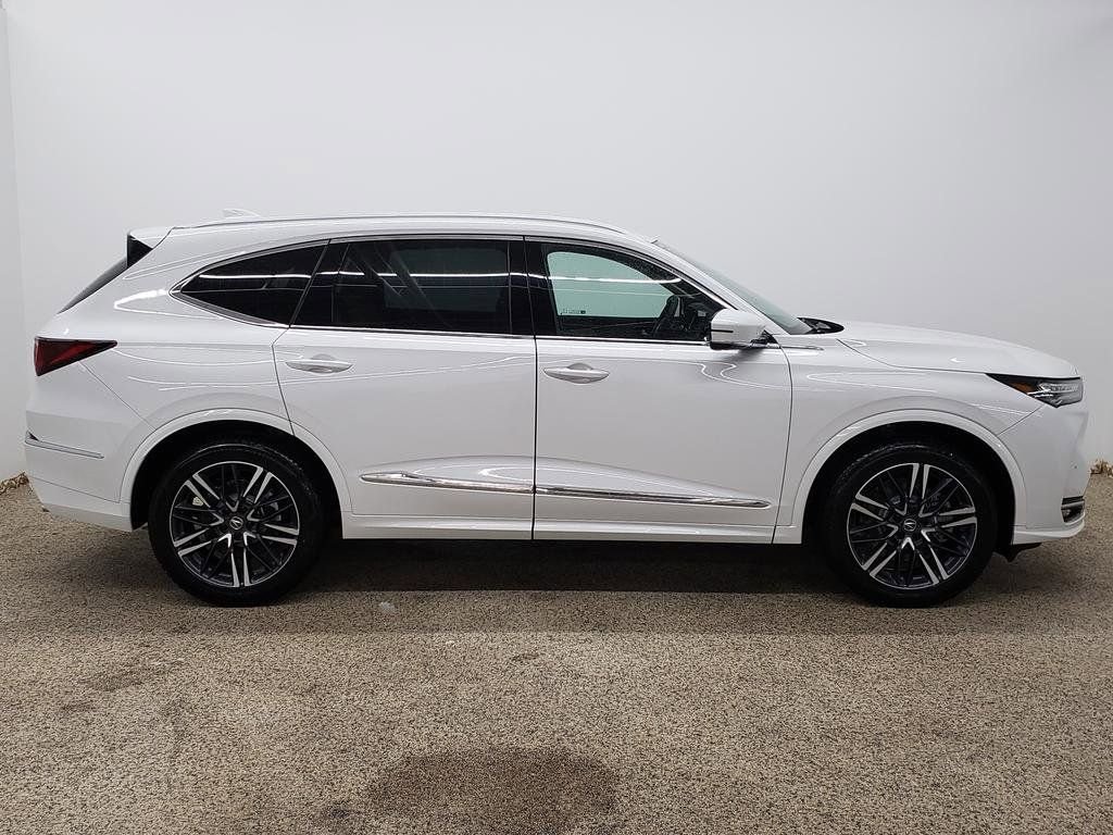 Used 2026 Solar Silver Metallic Acura Advance Package image 2