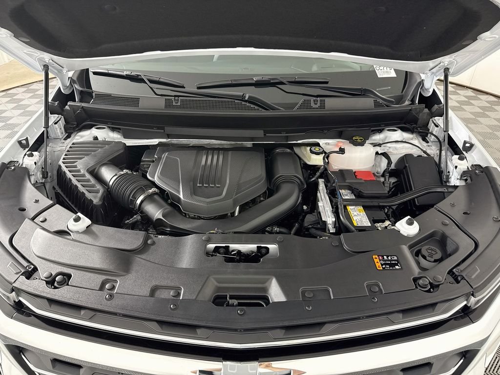 2027 Chevrolet Traverse LT - Photo 30