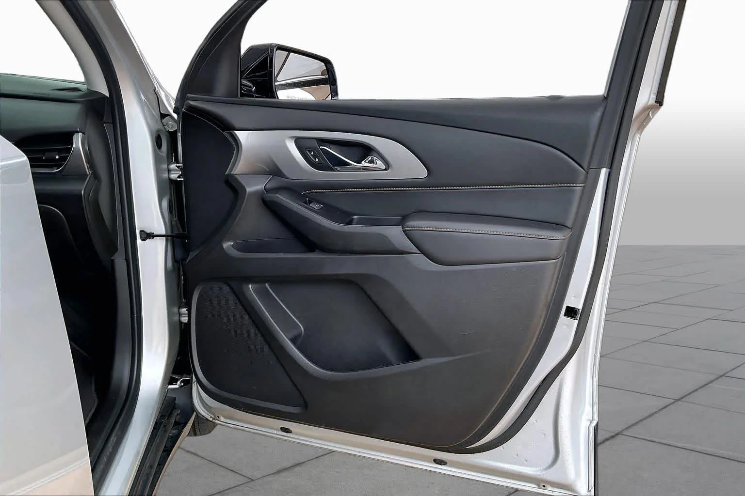 Used 2019 Silver Ice Metallic Chevrolet LS image 21