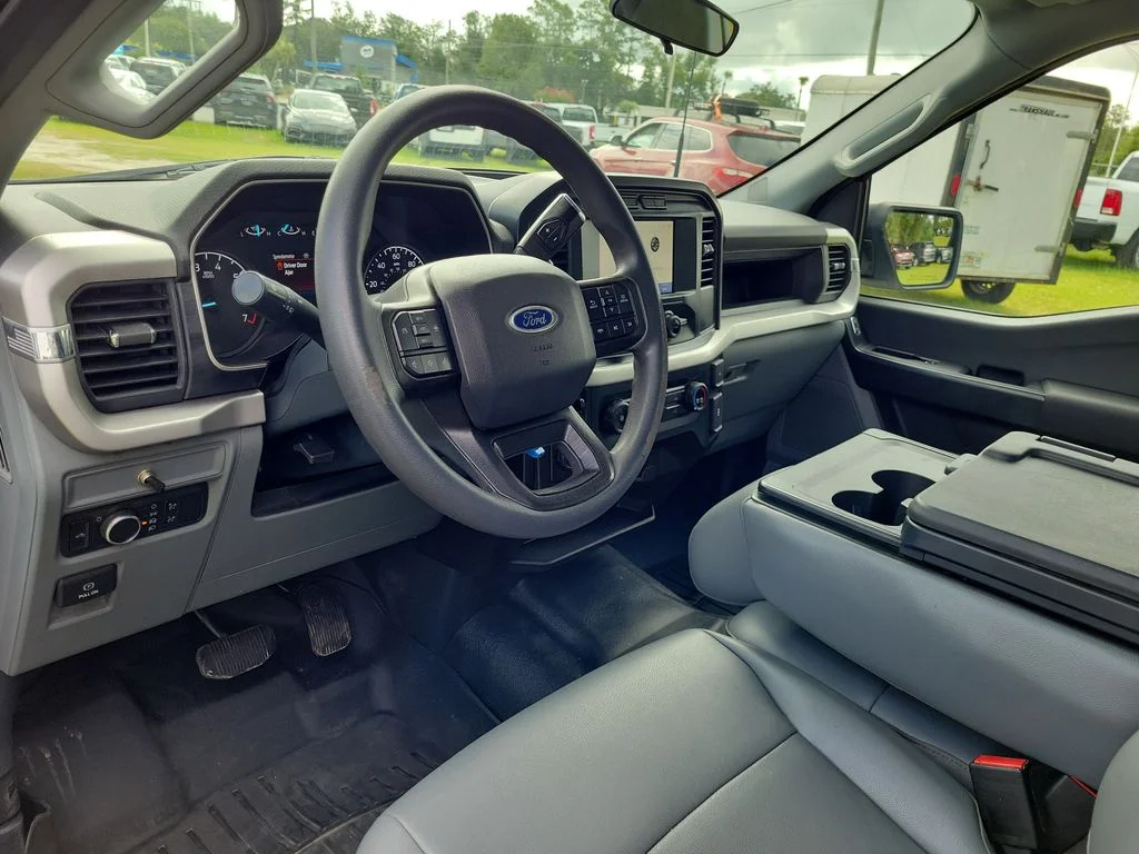 Used 2022 Oxford White Ford XL image 22