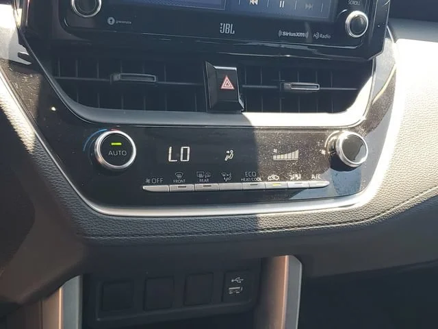 Used 2022 Wind Chill Pearl Toyota LE image 19