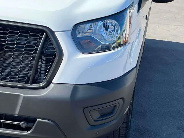 New 2027 White Ford Base image 9