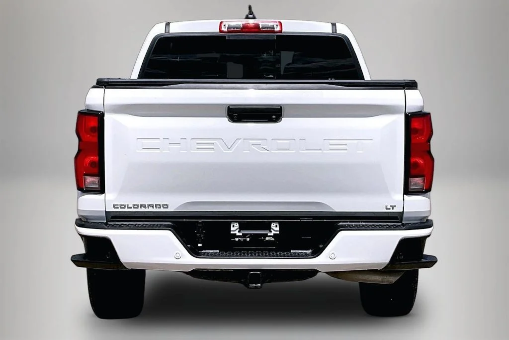 Used 2024 White Chevrolet LT image 6