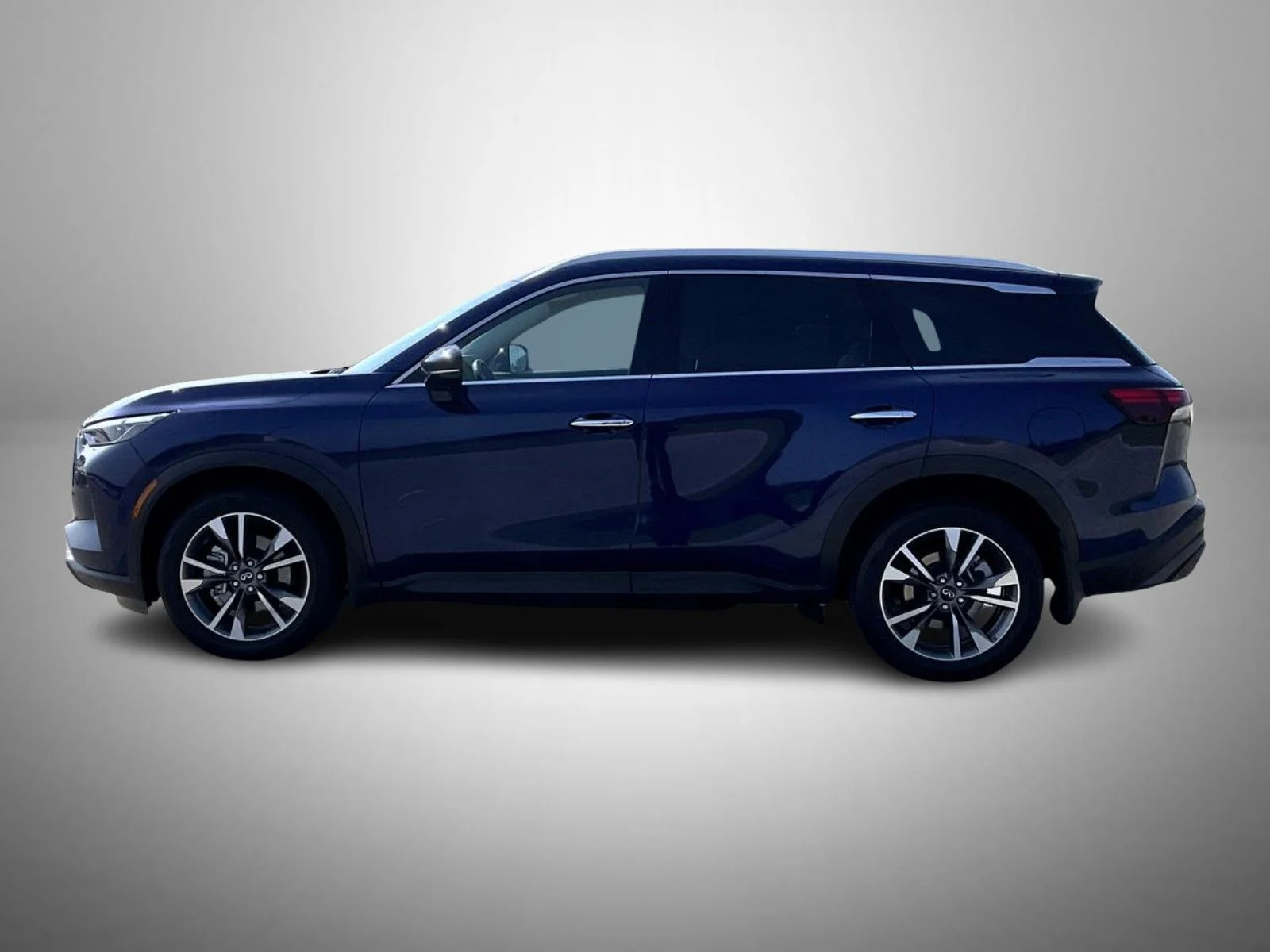 Used 2023 Blue INFINITI LUXE image 8