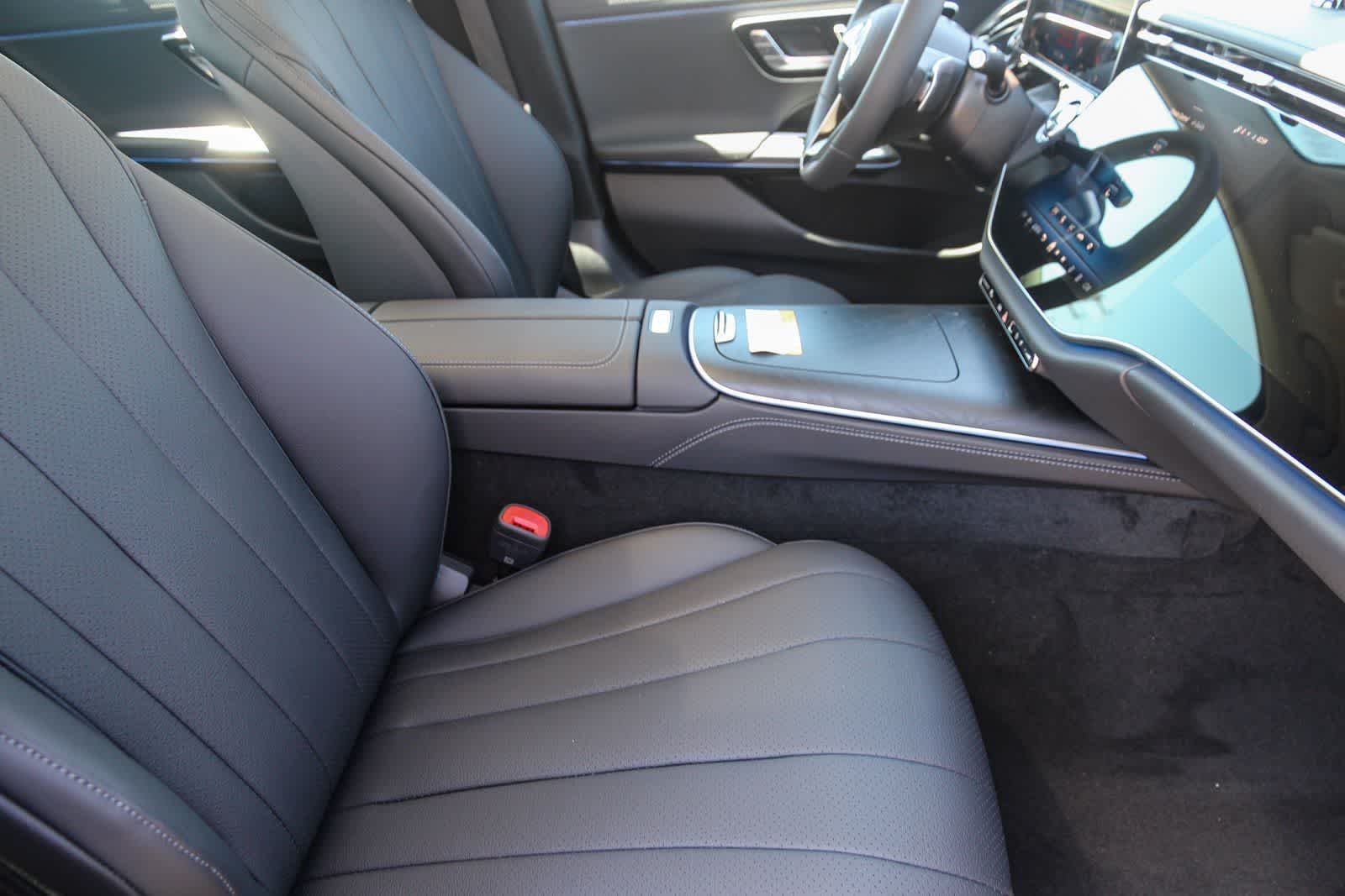 New 2026 Graphite Grey Metallic Mercedes-Benz E 350 image 18