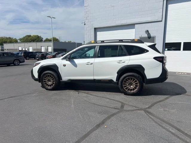 Used 2023 White Subaru Wilderness image 14