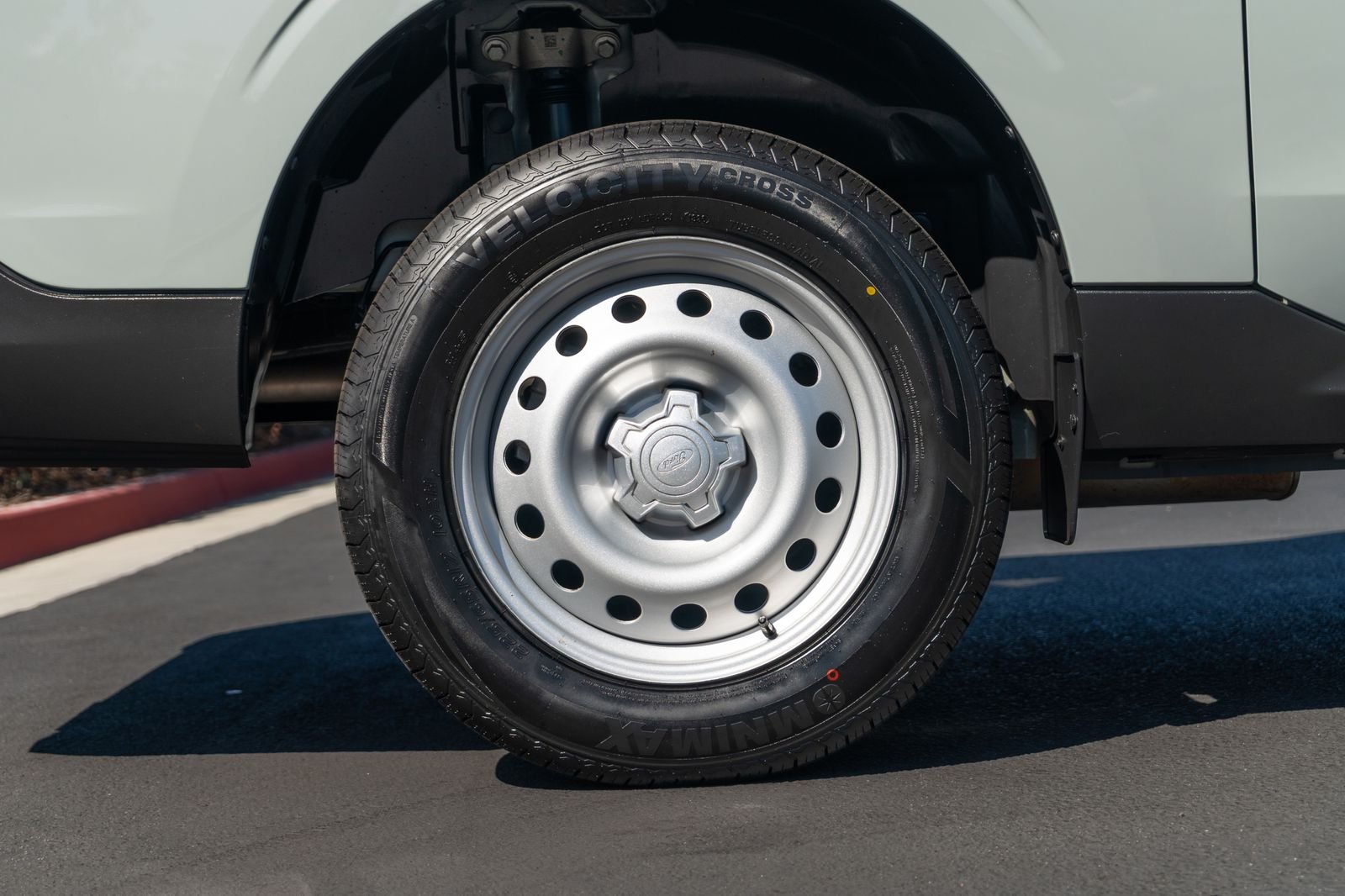Used 2024 Cactus Ford XL image 7
