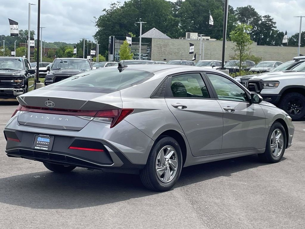 Used 2026 Silver Hyundai SE image 3