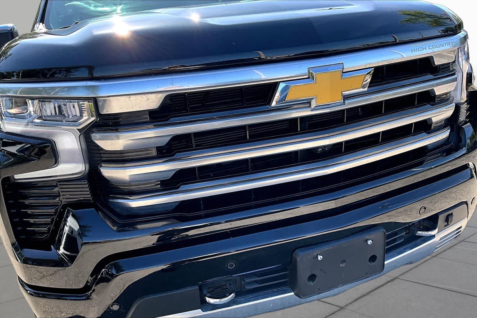 Used 2024 Black Chevrolet High Country image 30