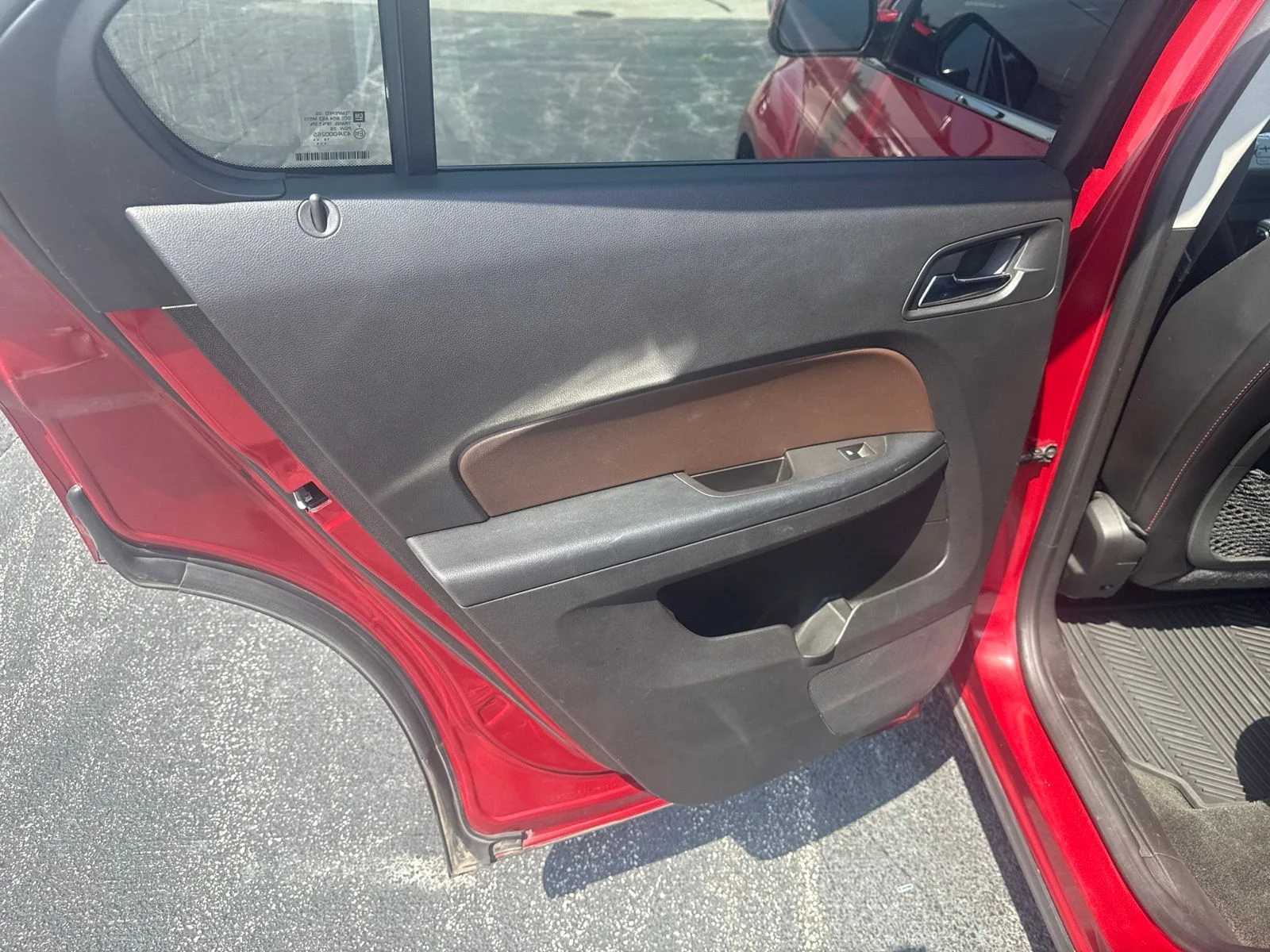 Used 2015 Red Chevrolet LT image 17