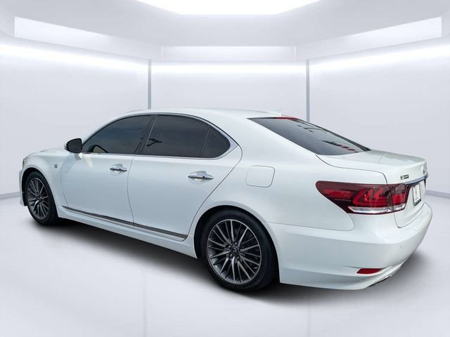 Used 2016 White Lexus 460 image 5
