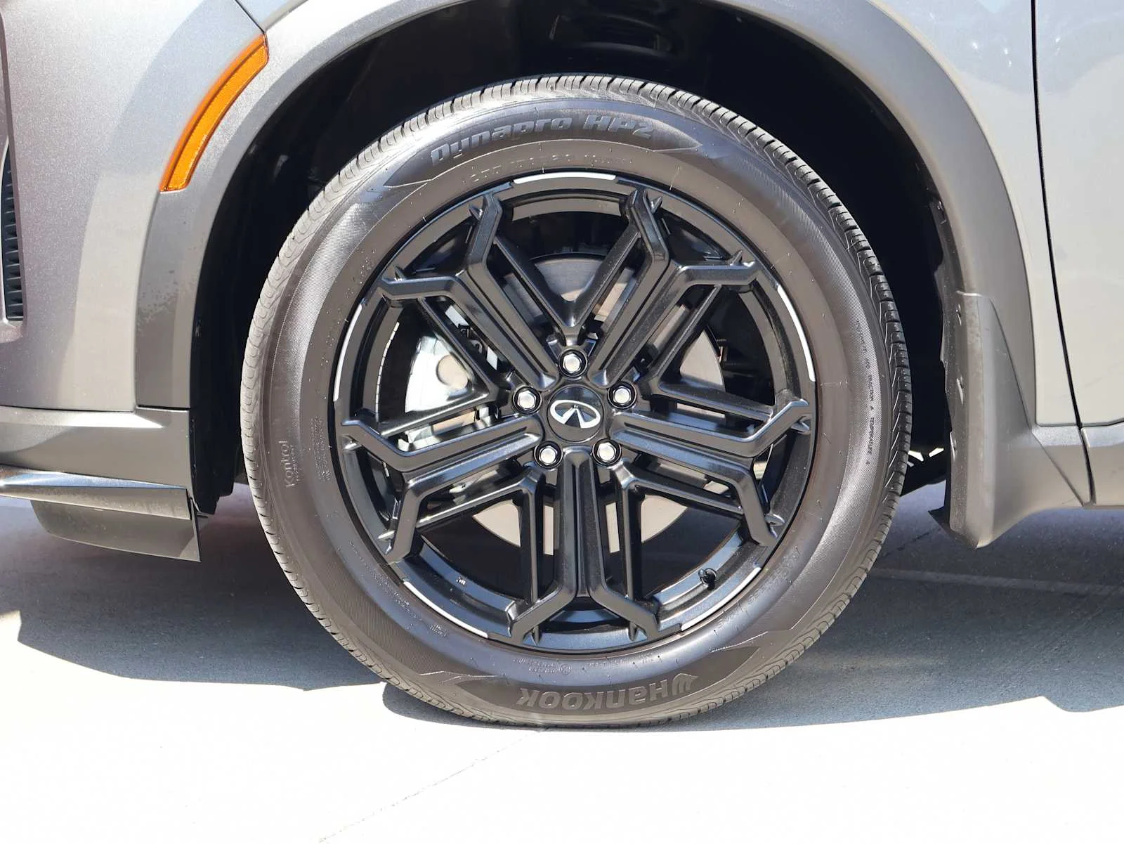 Certified Used 2027 Graphite Shadow/Black Obsidian INFINITI SPORT image 9