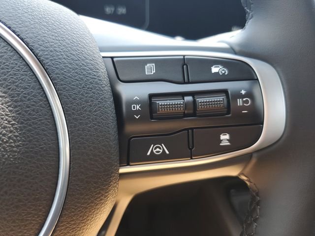 2025 Kia K5 EX - Photo 24