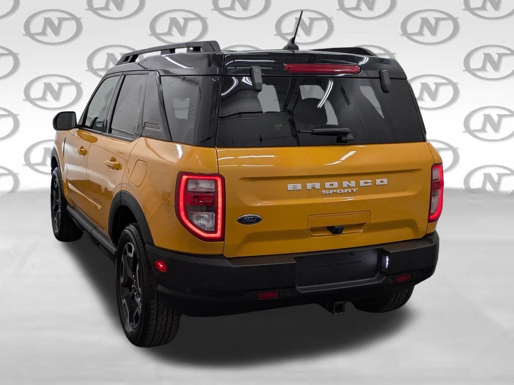 Used 2022 Orange Ford Outer Banks image 19