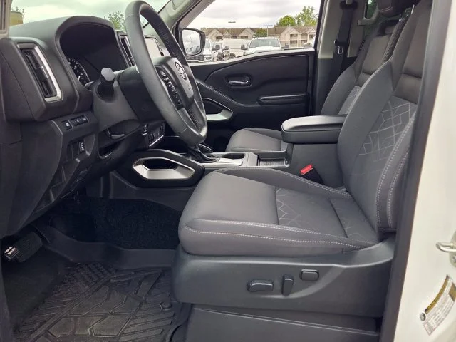 Used 2025 White Nissan SV image 5