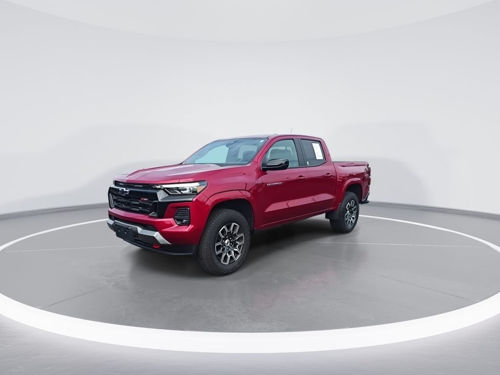 Used 2024 Red Chevrolet Z71 image 4