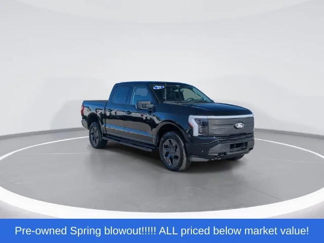 Used 2025 Black Ford Flash image 2