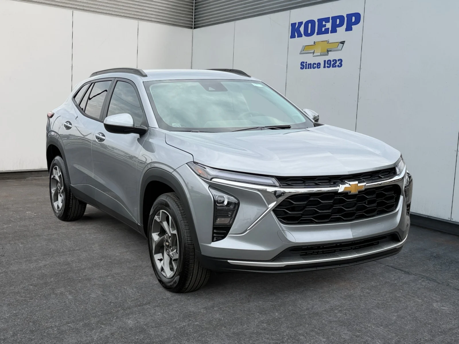 New 2026 Sterling Gray Metallic Chevrolet LT image 7