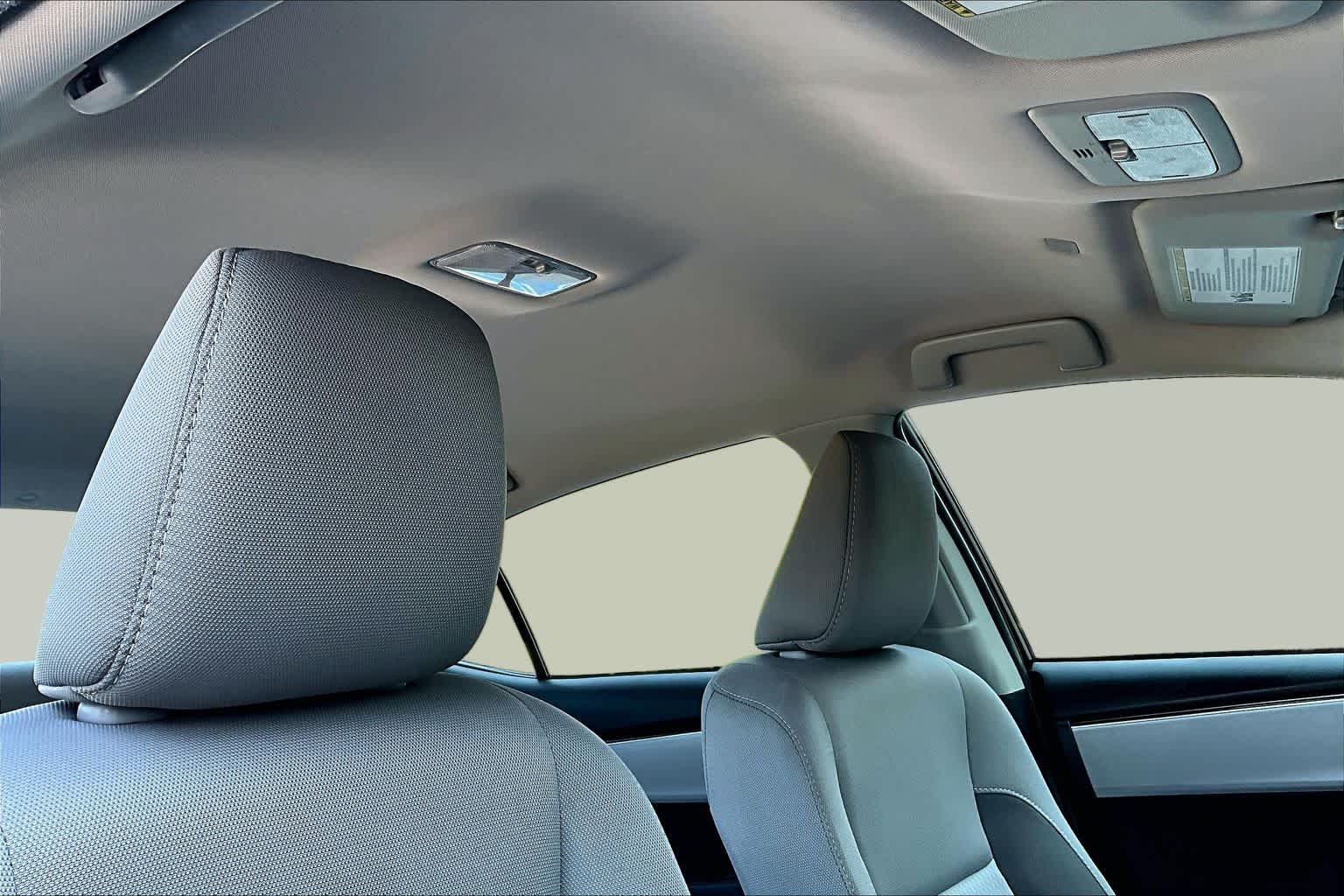 Used 2019 Galactic Aqua Mica Toyota LE image 13