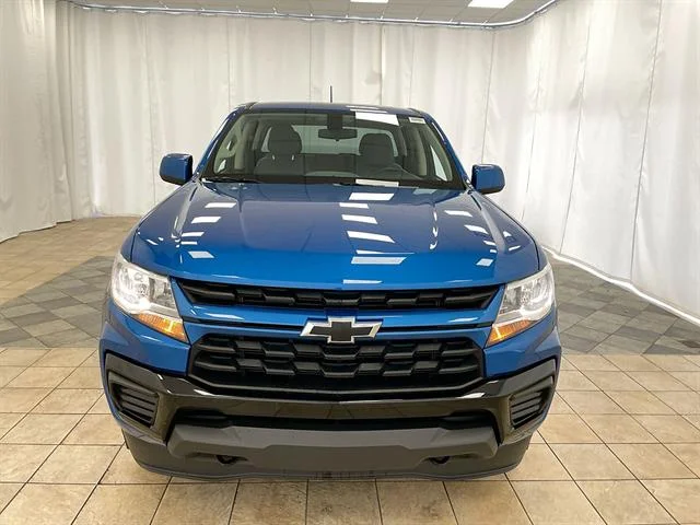 Used 2022 BLUE Chevrolet Work Truck image 27